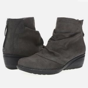 DANSKO Arisa Shimmer Gray Suede Slouch Ankle Booties (EU 40/US 9)